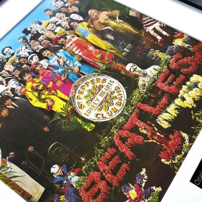 GENUINE SGT PEPPER ALBUM COVER