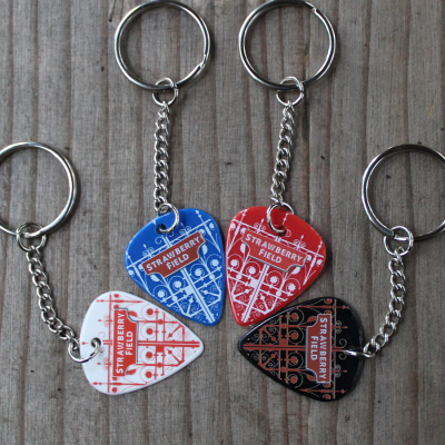 GUITAR PLECTRUM KEYRING 