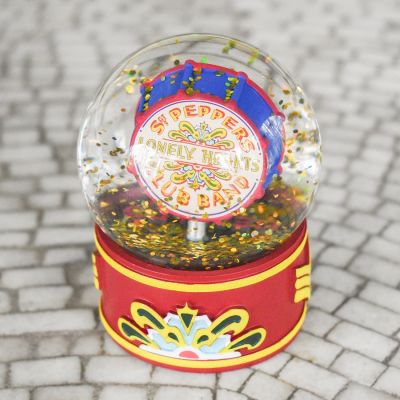 SGT PEPPER SNOW GLOBE